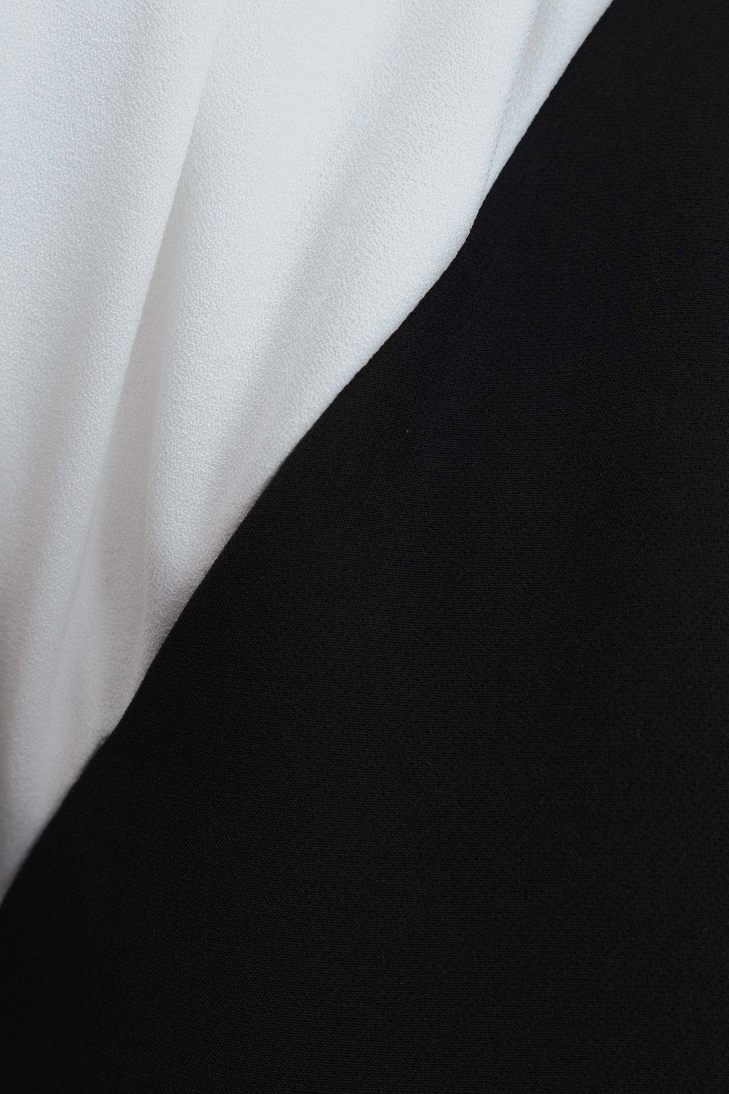 VESTIDO MIDI COMBINADO HOMBRERAS