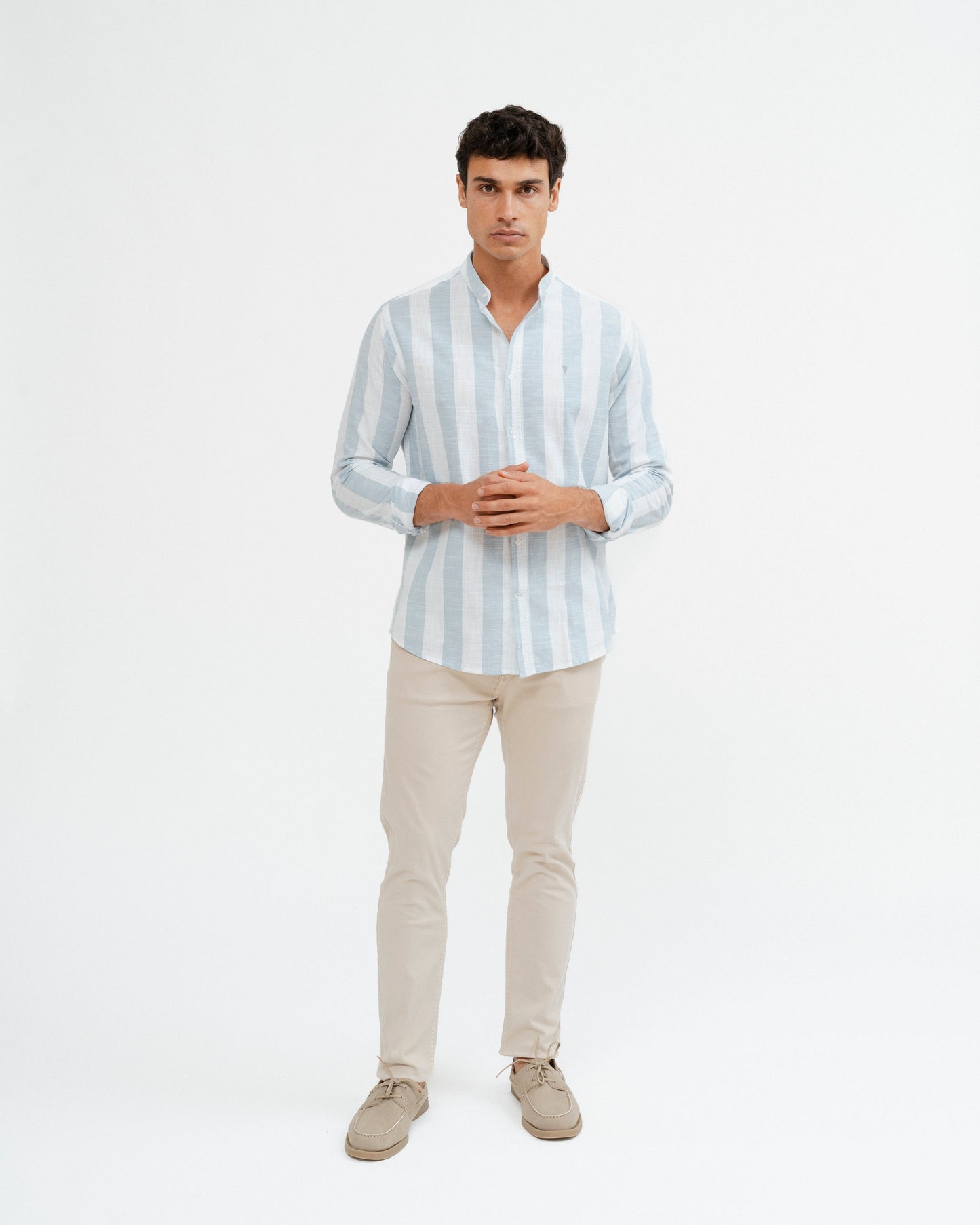 CAMISA RAYA CUELLO MAO