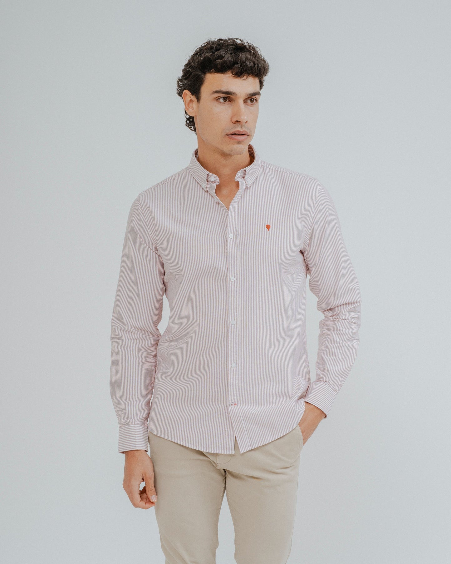 CAMISA OXFORD RAYA ROJA
