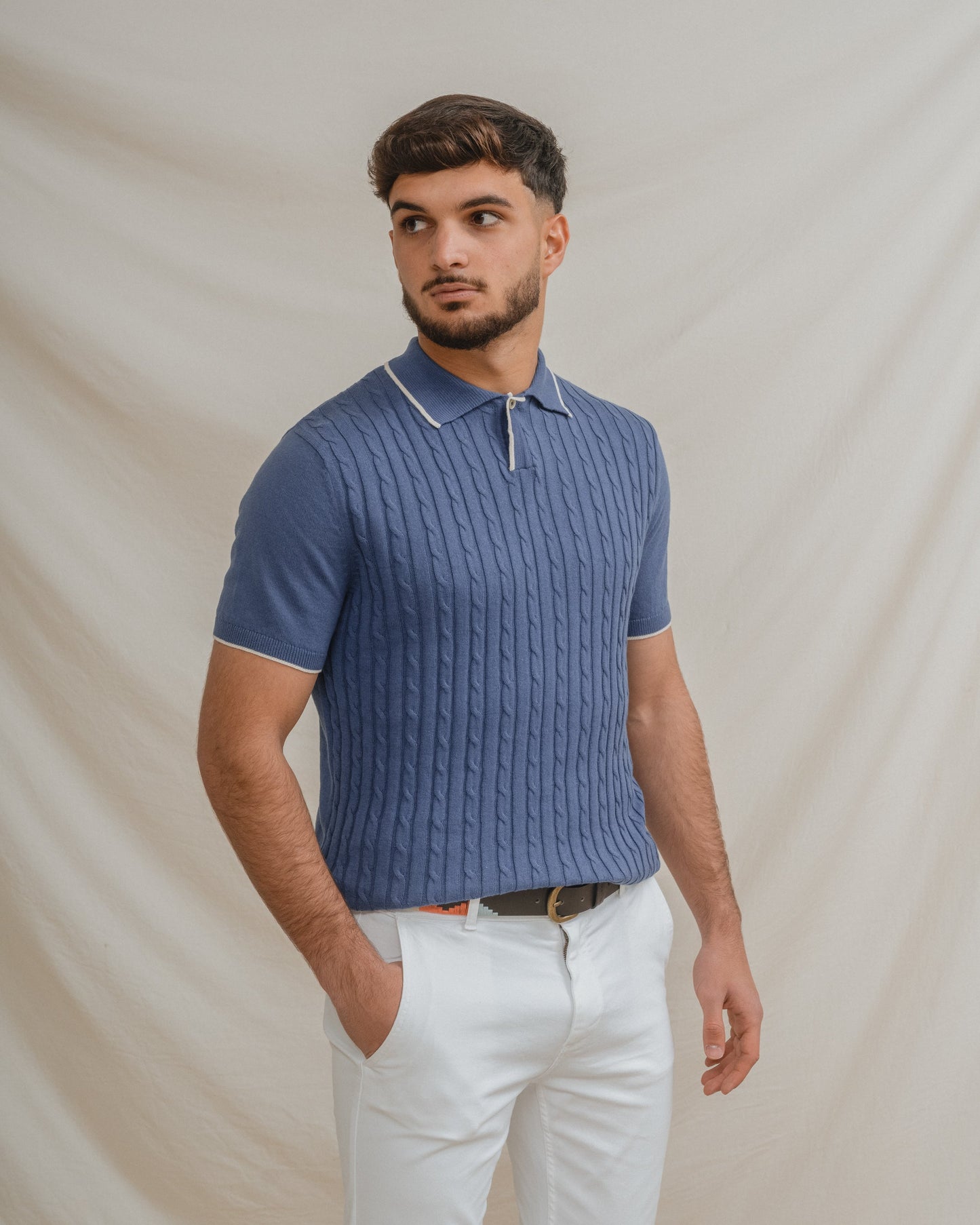 POLO TRICOT NUDOS CELESTE