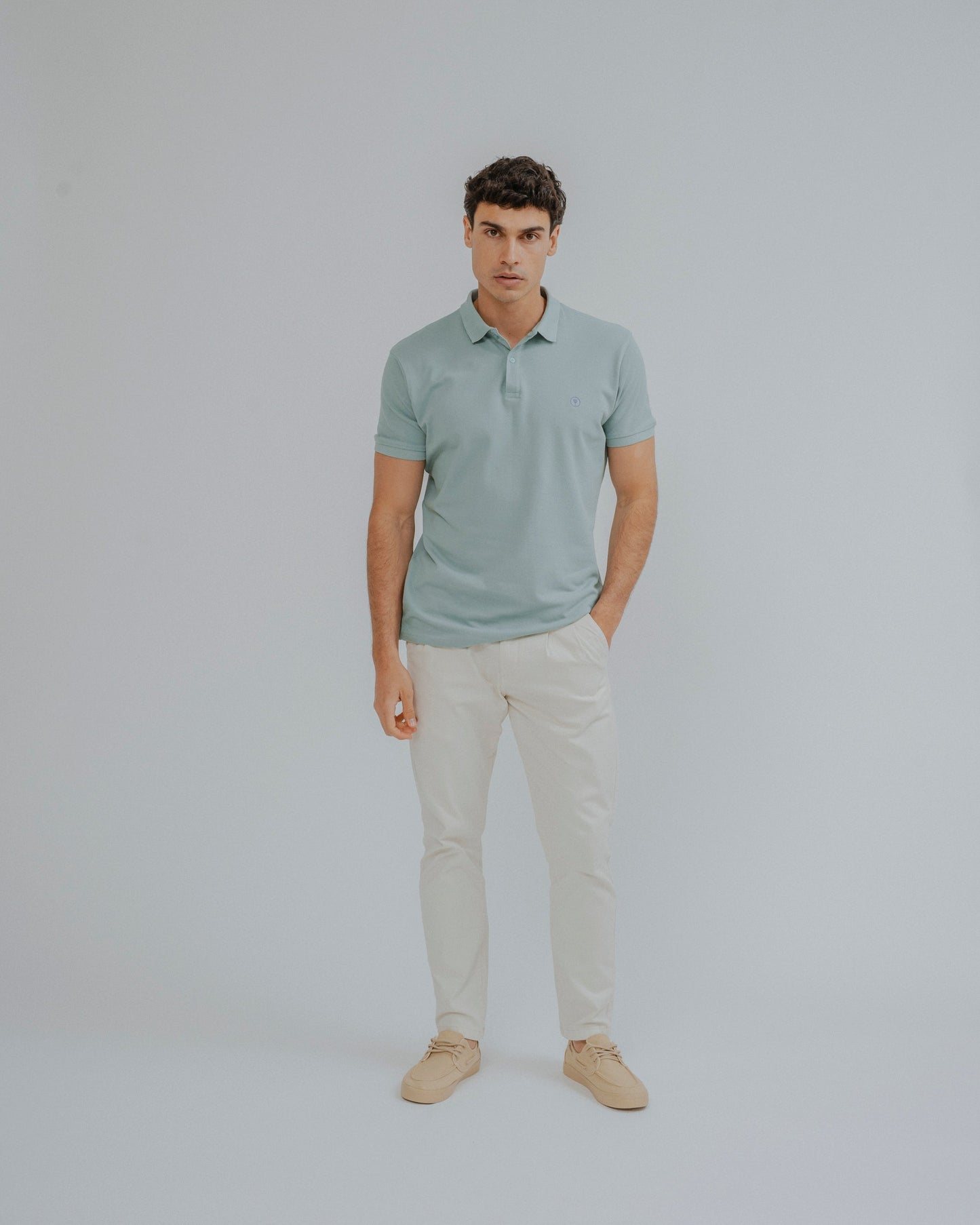 POLO BÁSICO REGULAR FIT VERDE