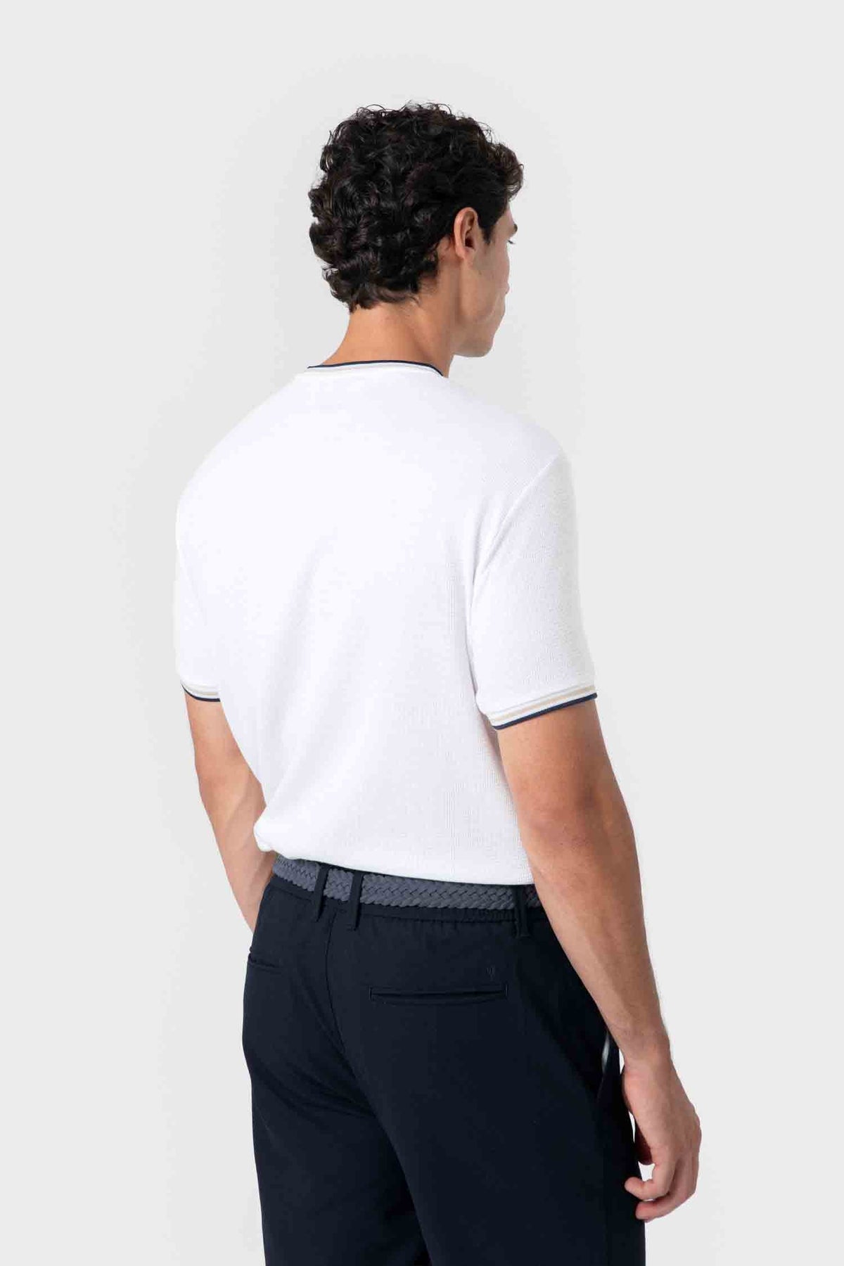CAMISETA ESTRUCTURA RIBETE BICOLOR