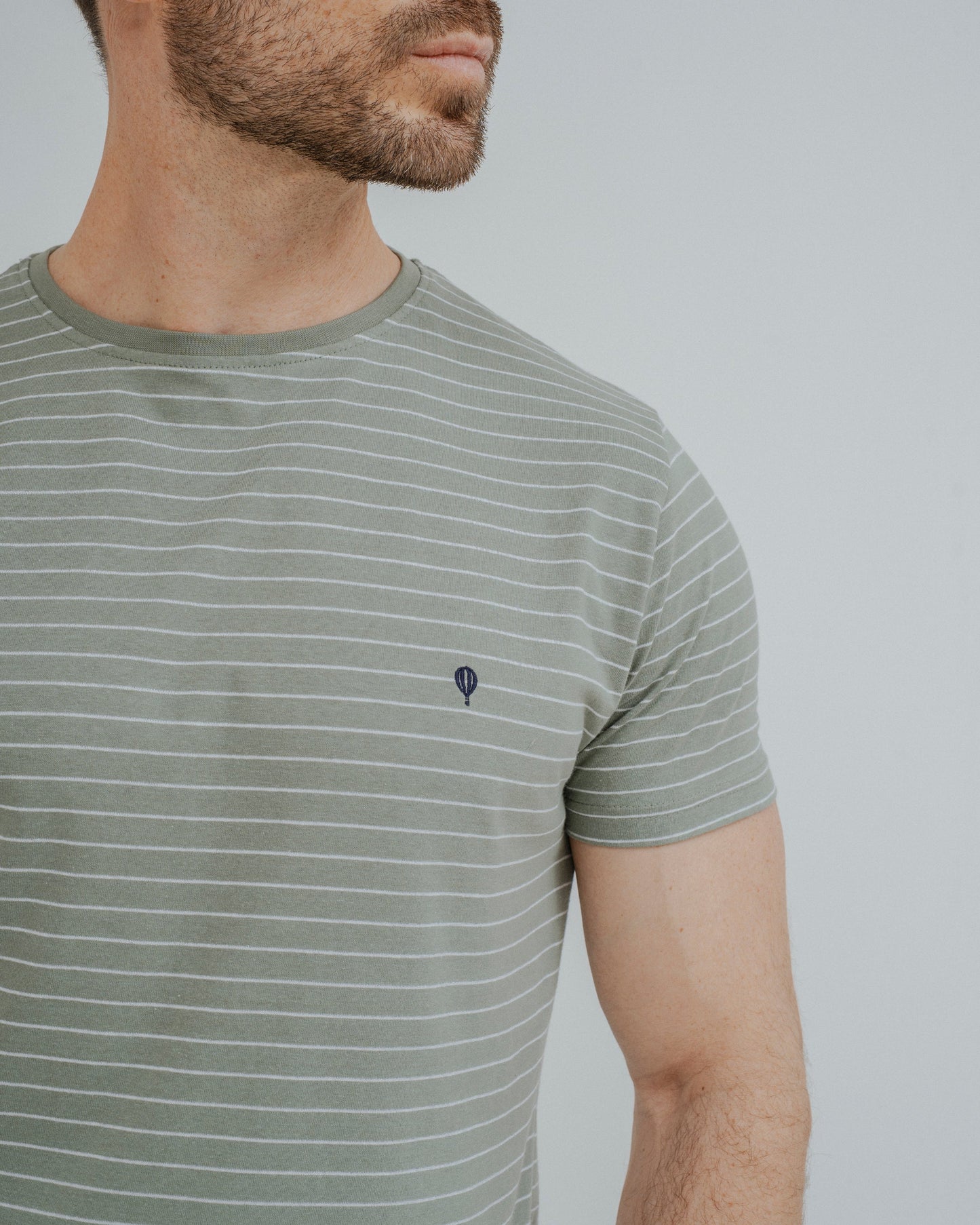 CAMISETA VERDE RAYA DIPLOMÁTICA