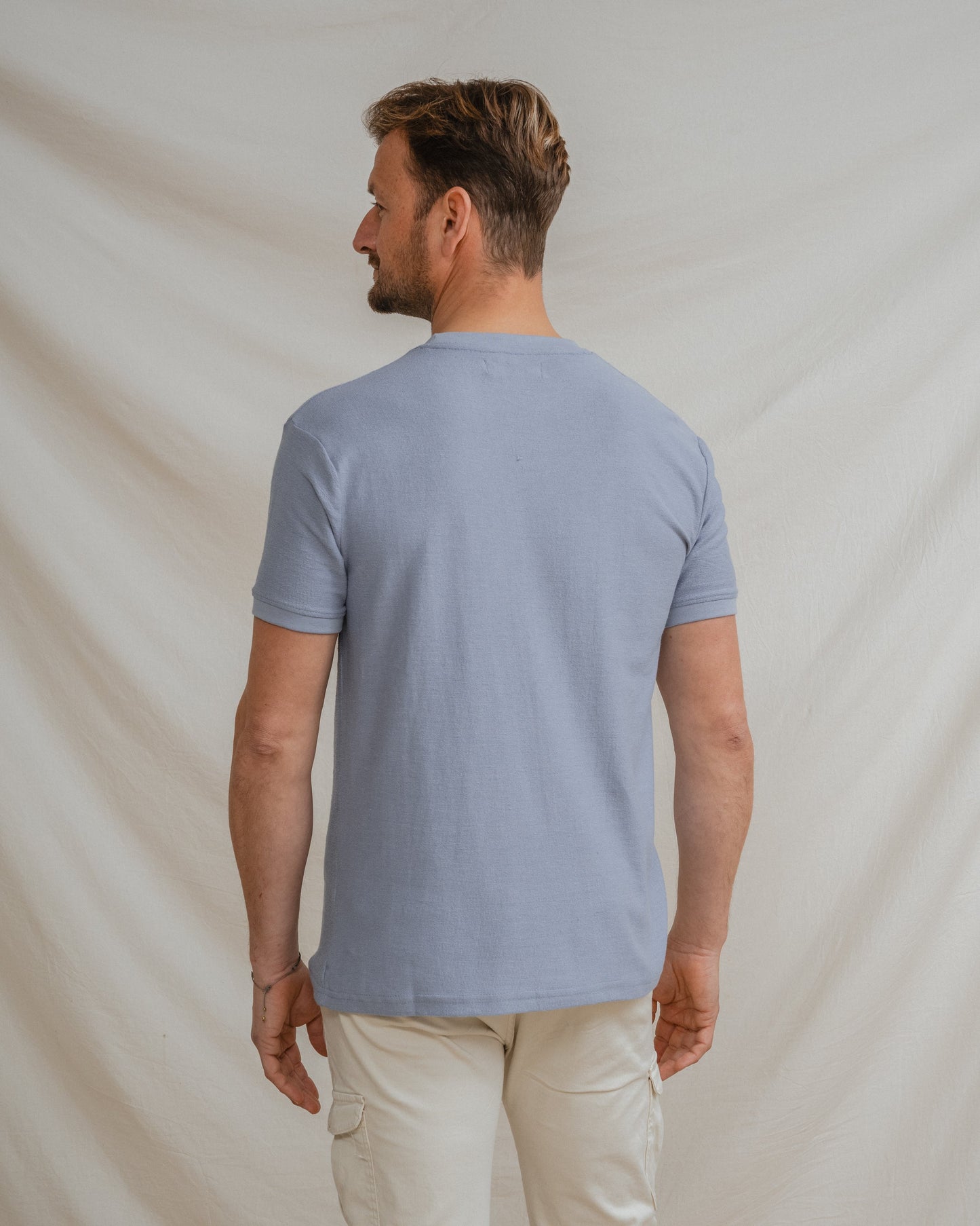 CAMISETA TEXTURA CELESTE