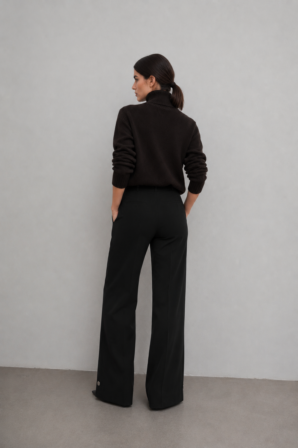 PANTALÓN BOTÓN PLATEADO