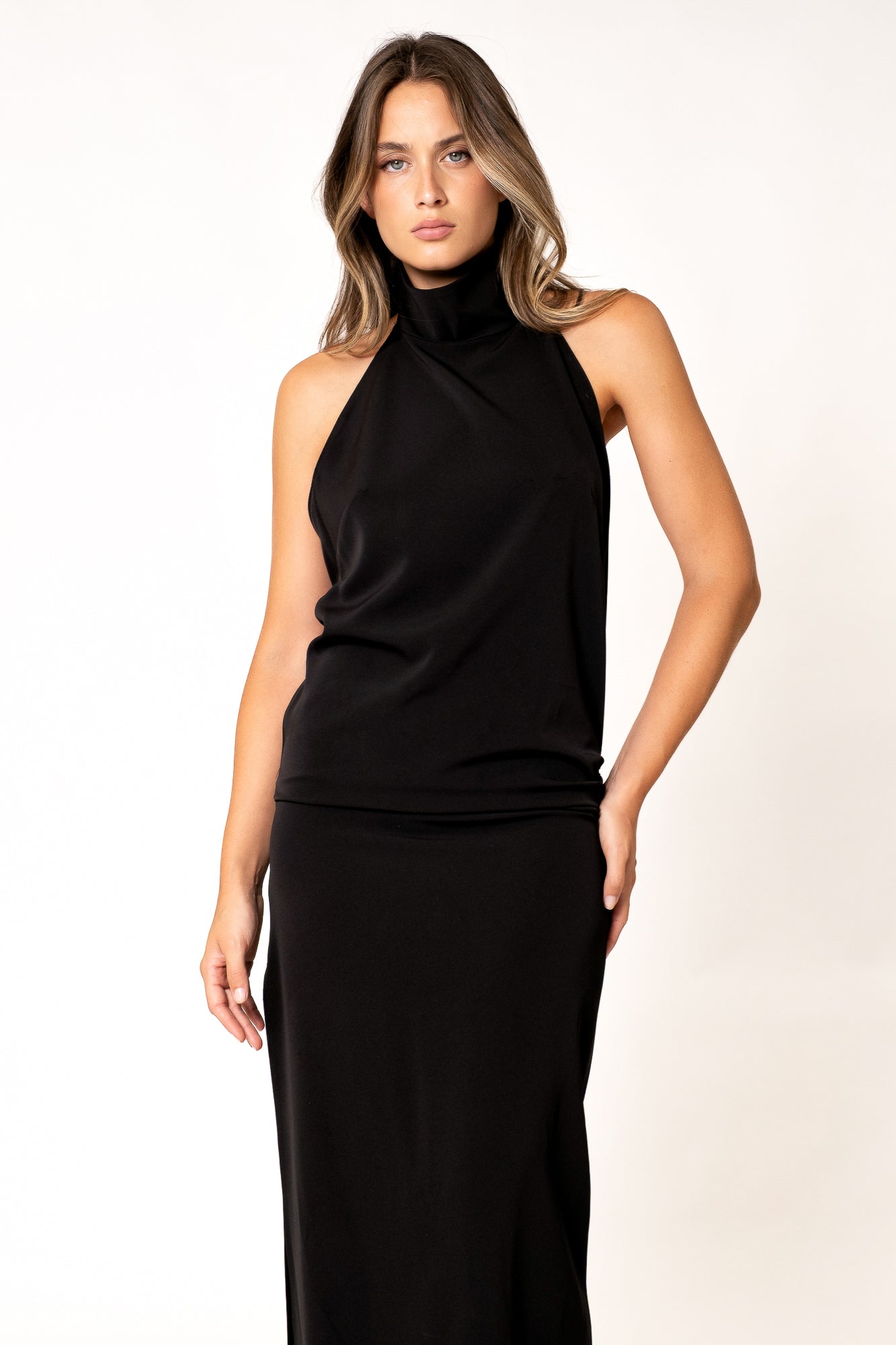 VESTIDO HALTER
