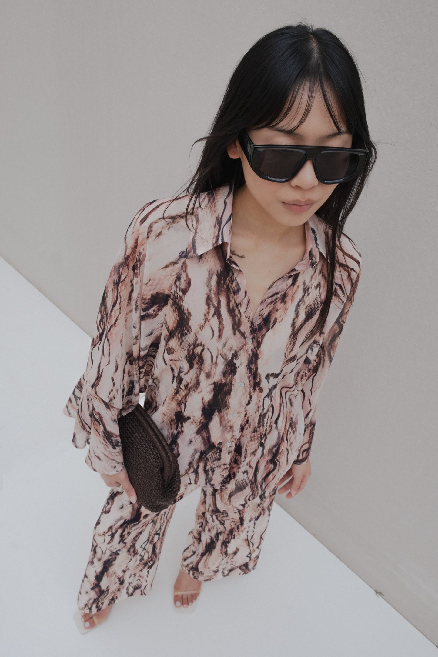 CAMISA SEMITRANSPARENTE ESTAMPADA