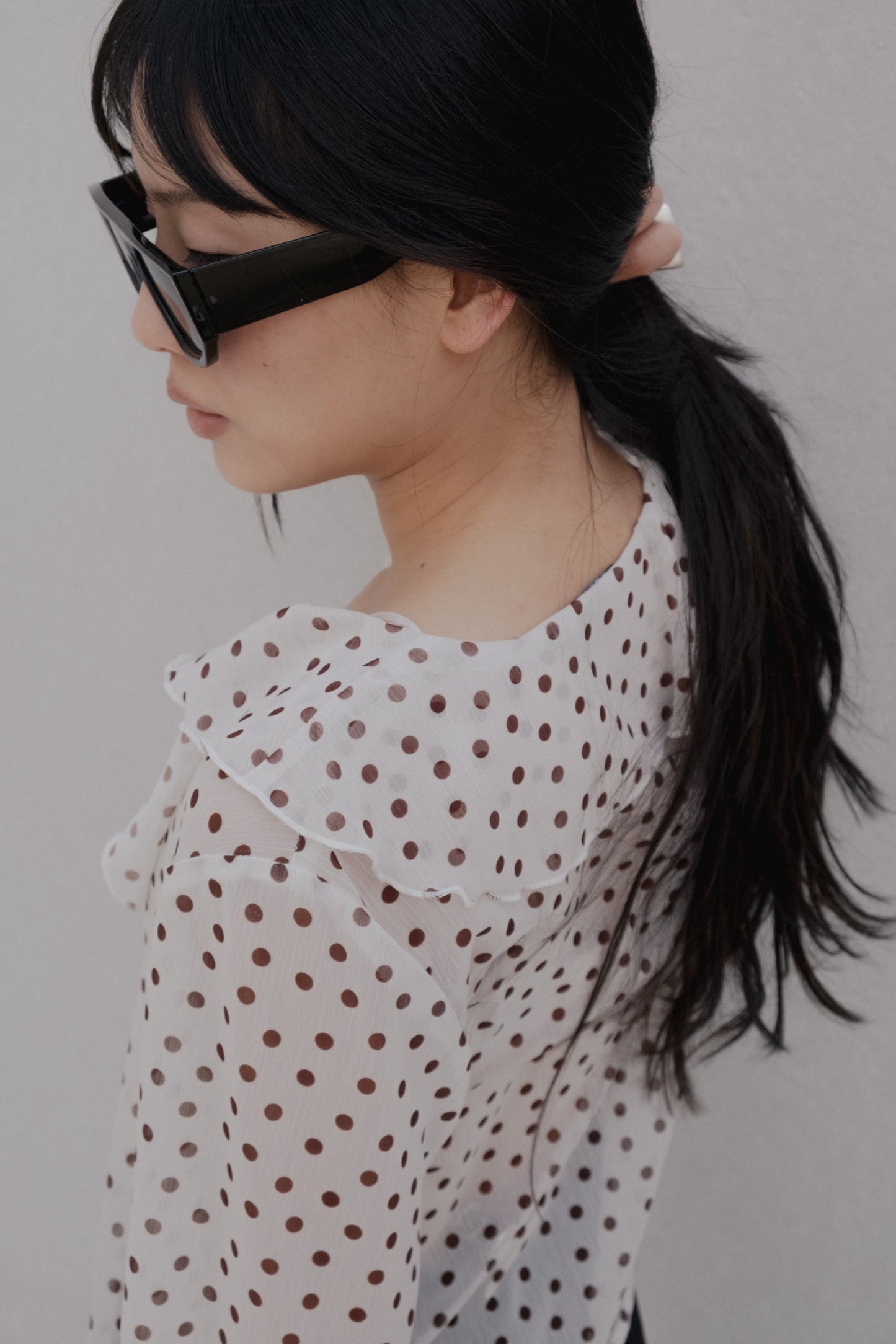 BLUSA VOLANTES LUNARES