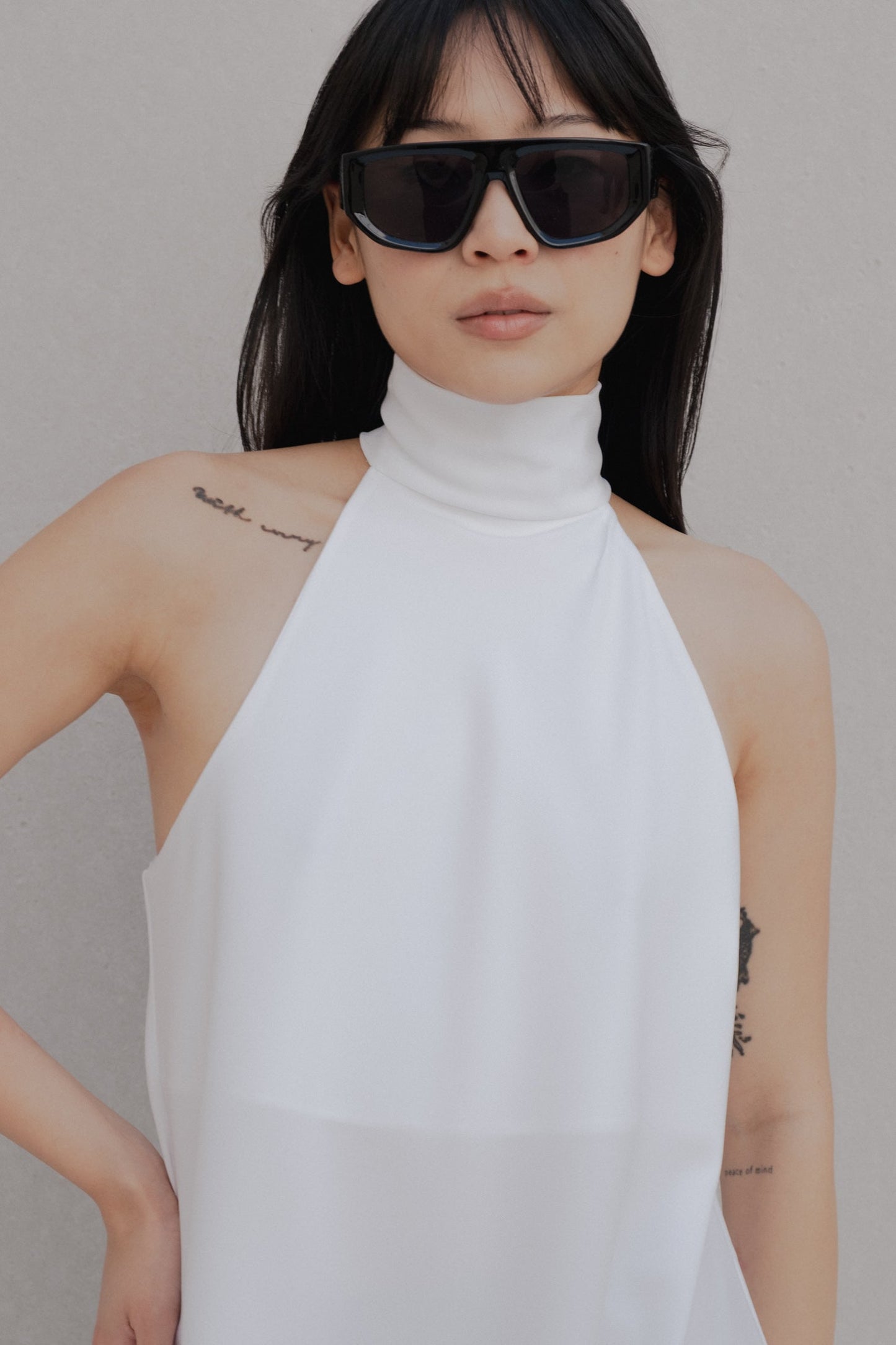 TOP HALTER ASIMÉTRICO