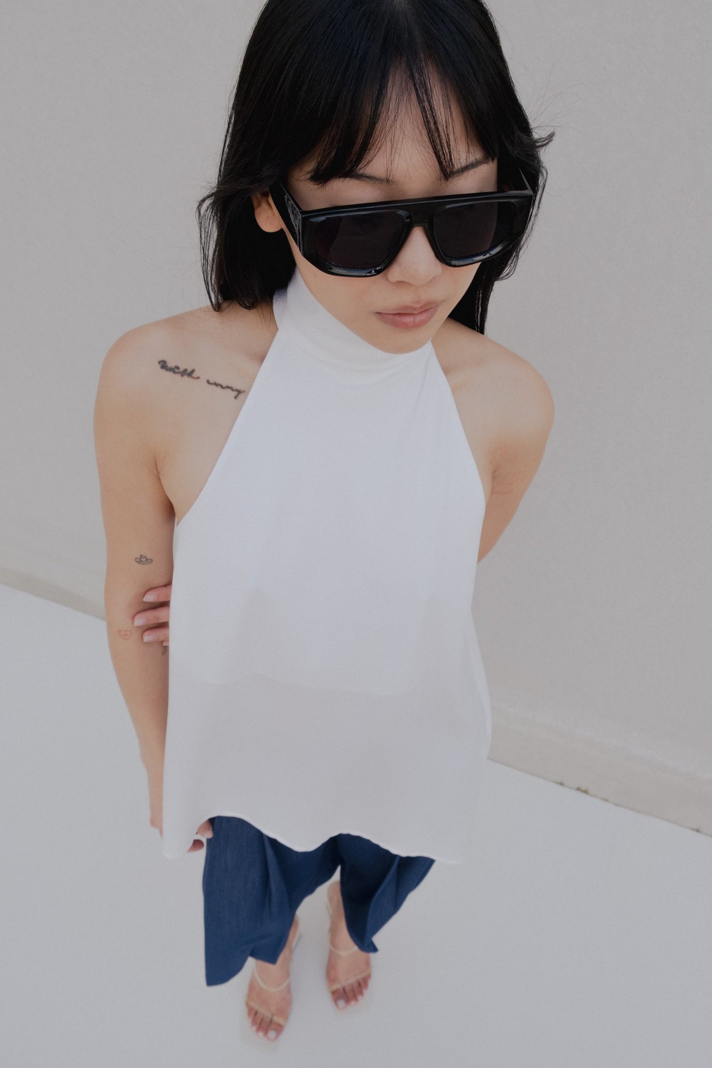 TOP HALTER ASIMÉTRICO