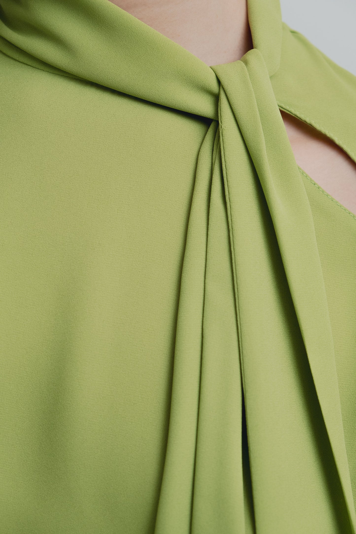 CAMISA VERDE LAZADA